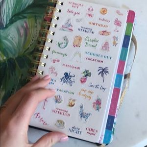 Lilly Pulitzer Accessories - Lily Pulitzer agenda thru Dec 2019 Lilly Pulitzer Accessories - Lily Pulitzer agenda thru Dec 2019